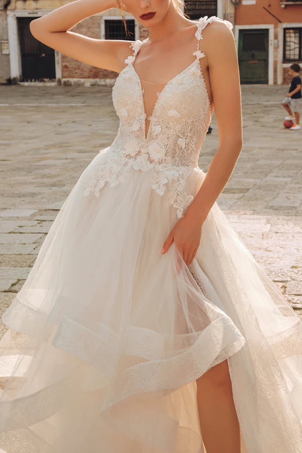 A-line V-neck lace decal with ruffled edges in rural style wedding dress Illusion Neckline Gown