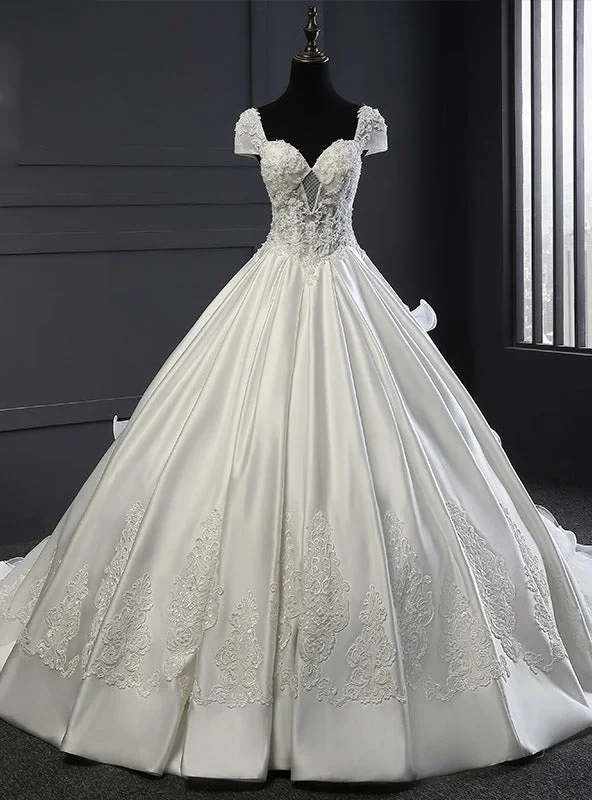 White Tulle Satin Ball Gown V-neck Train Beading Wedding Dress Ruffled Wedding Dress