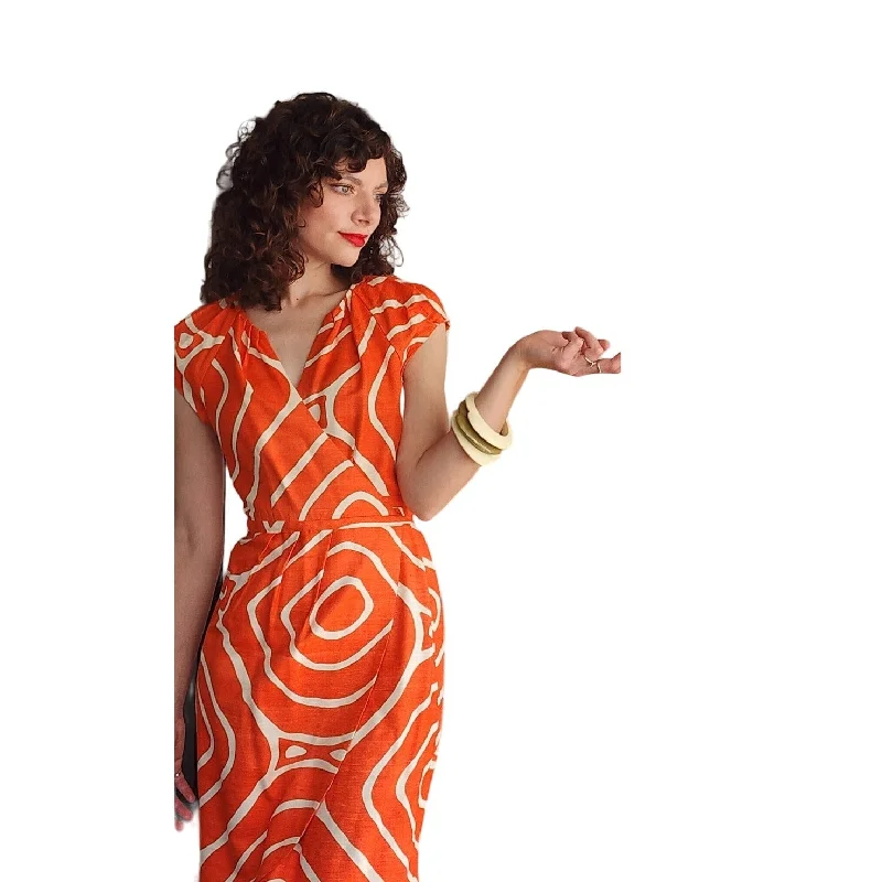 Diane Von Furstenberg Wrap Dress Orange white Tiki Swirl Pattern NWT Vacation floral dresses