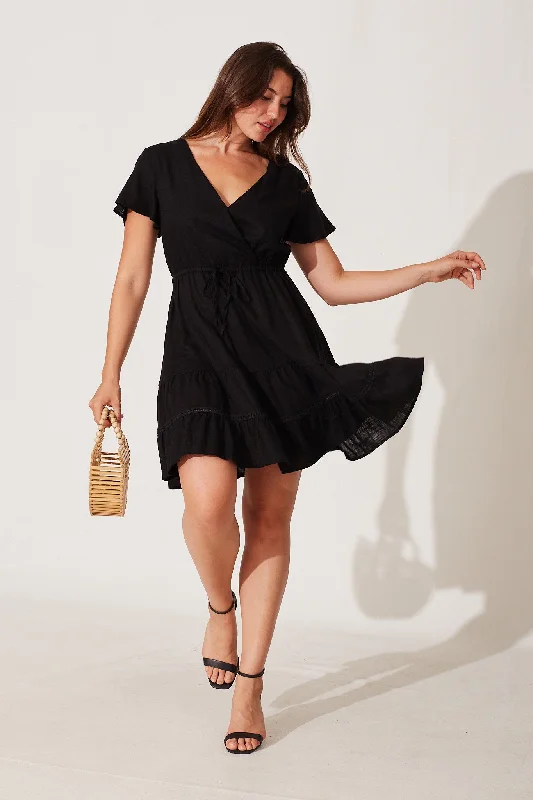 Aquarius Dress In Black Linen Blend Ruffled unclassified dresses