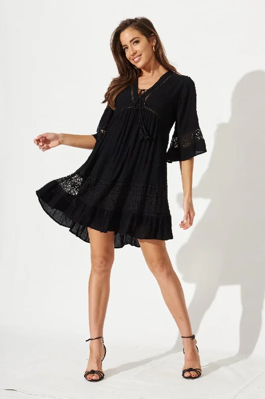 Bohemia Dress In Black Swiss Dot Comfortable unclassified dresses