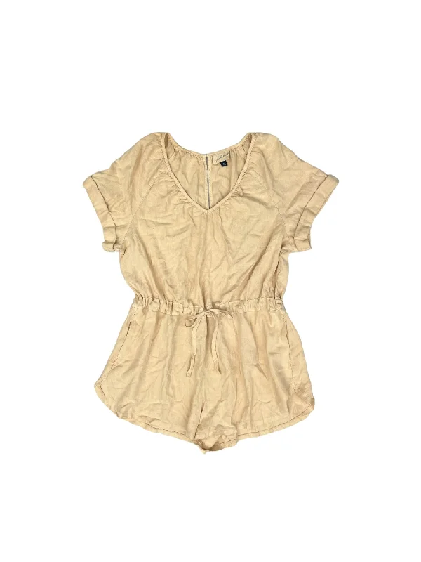 Cream Romper Universal Thread, Size M Elegant evening unclassified dresses